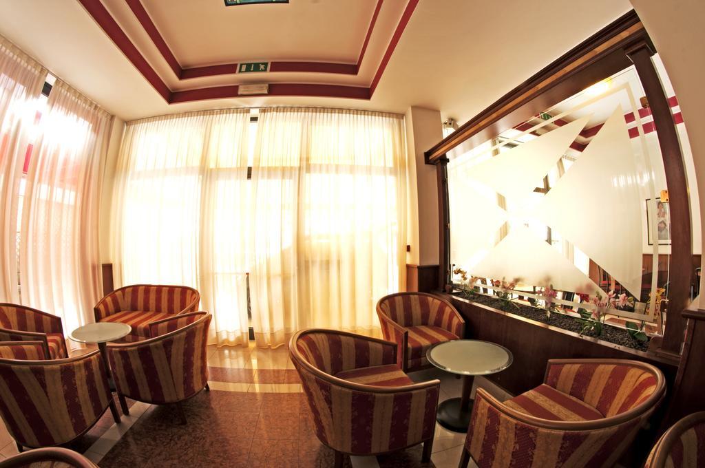 Hotel Primo Riva del Garda Exteriör bild