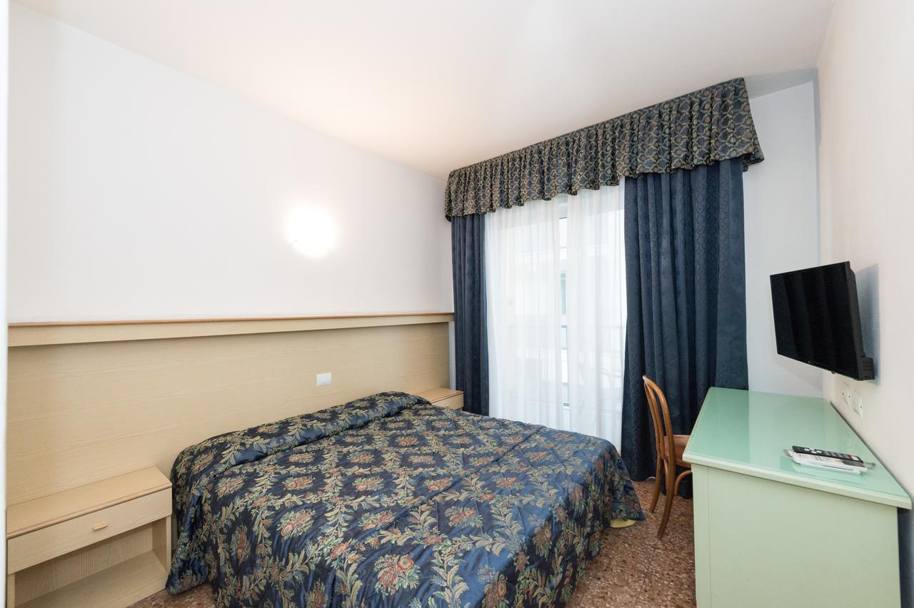 Hotel Primo Riva del Garda Exteriör bild