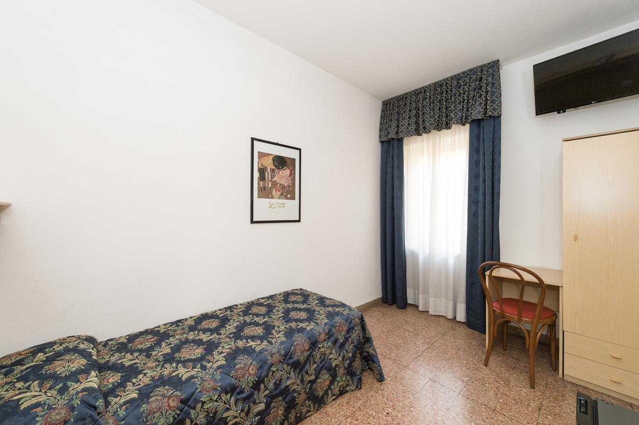 Hotel Primo Riva del Garda Exteriör bild