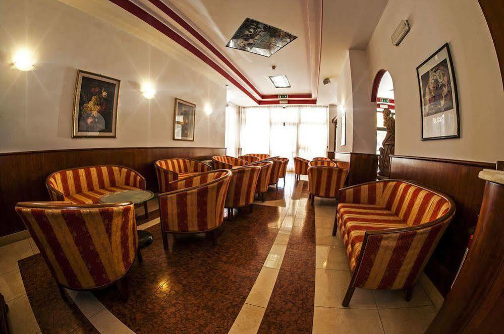 Hotel Primo Riva del Garda Exteriör bild