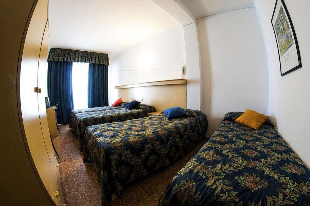 Hotel Primo Riva del Garda Exteriör bild