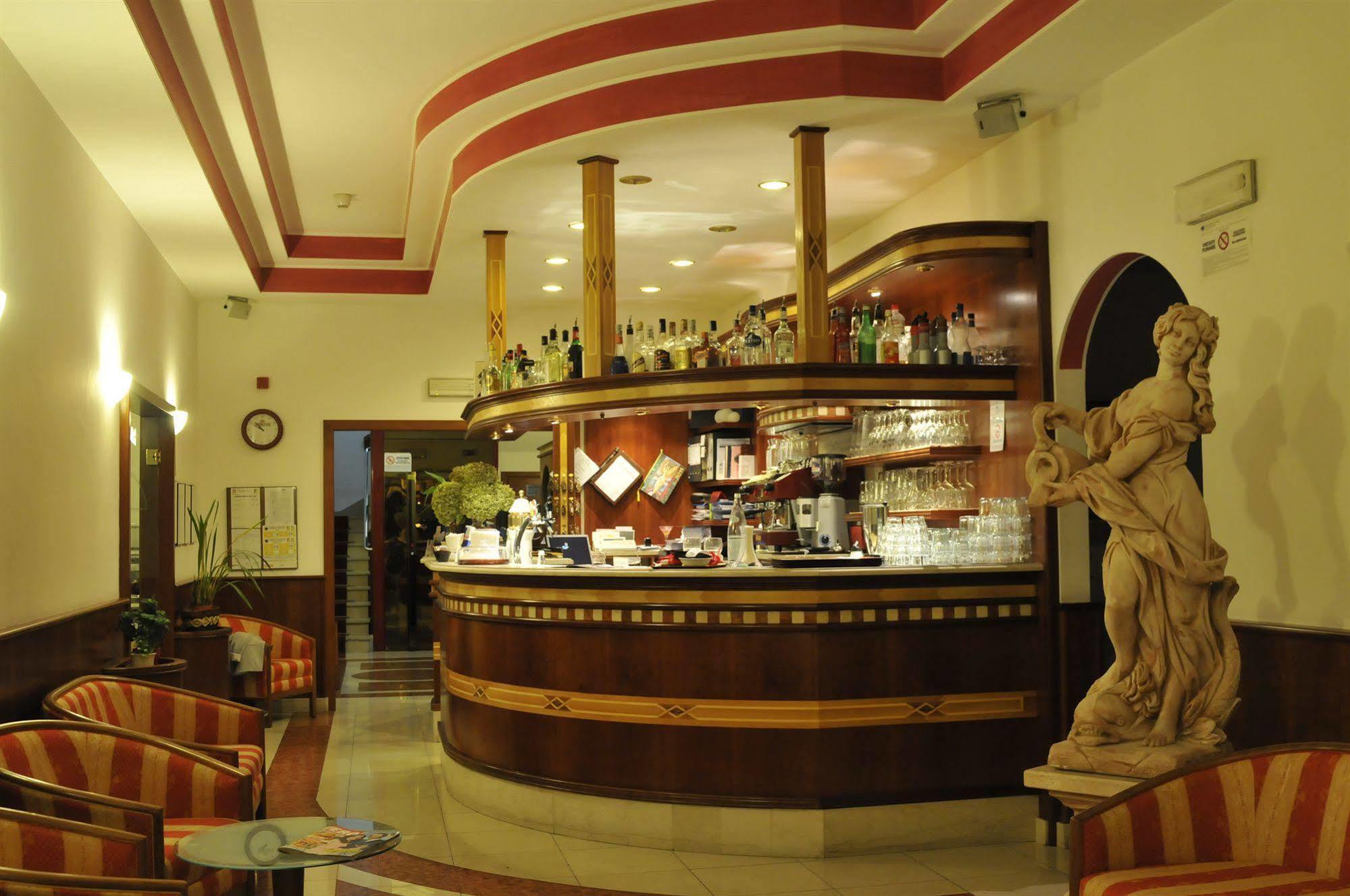 Hotel Primo Riva del Garda Exteriör bild