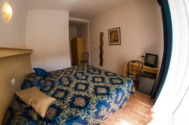 Hotel Primo Riva del Garda Exteriör bild